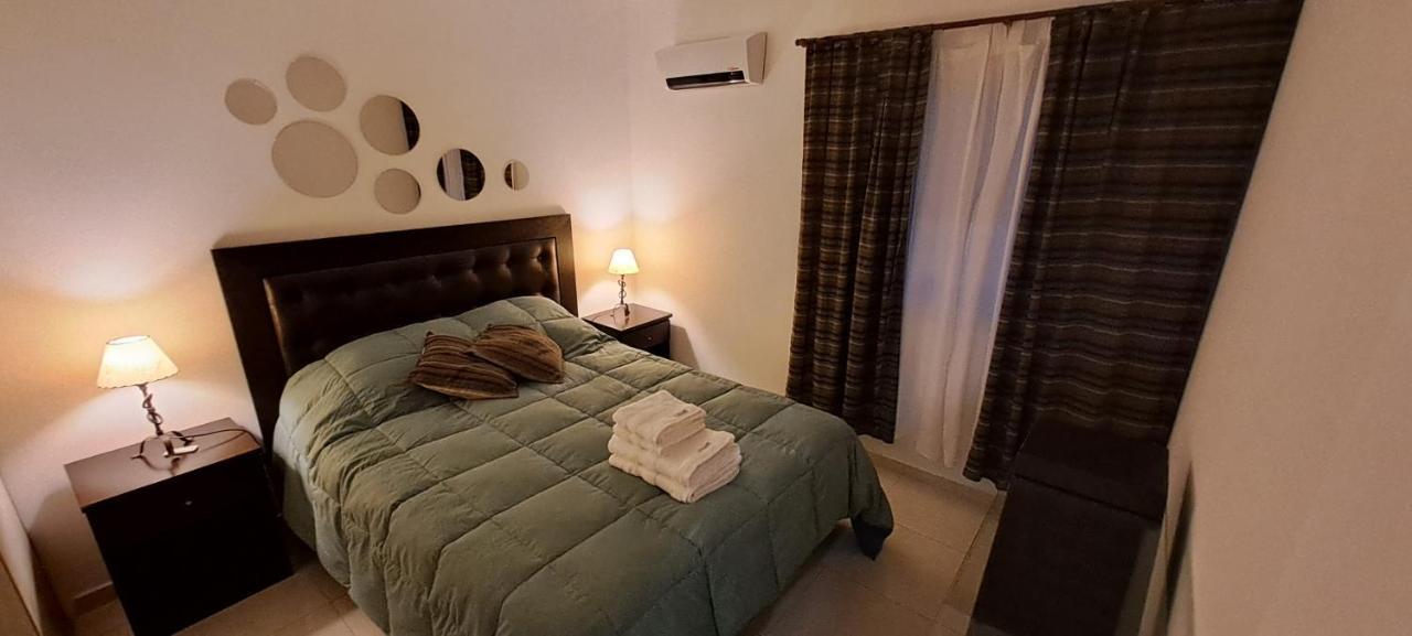 Departamento Temporario - Barrio San Isidro Villa Allende Dış mekan fotoğraf